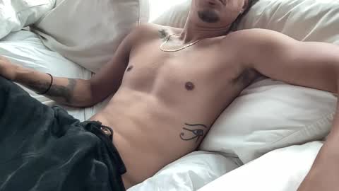 G00NDaddy online show from April 25, 12:30 pm