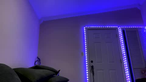 Snapshot of g0ddessluna1800 chatting on March 8, 4:12 am Goddess Luna online show from March 8, 4:12 am