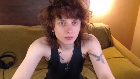 Snapshot of g1vememoney chatting on February 28, 12:55 am Ian online show from February 28, 12:55 am