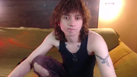 Snapshot of g1vememoney chatting on March 7, 2:03 pm Ian online show from March 7, 2:03 pm