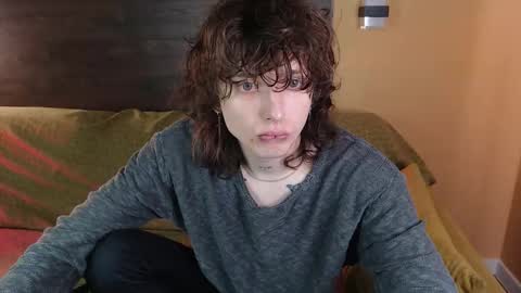 Snapshot of g1vememoney chatting on March 23, 6:17 am Ian online show from March 23, 6:17 am