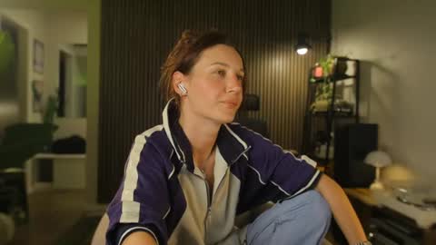 Snapshot of g_ia chatting on May 22, 7:19 pm G online show from May 22, 7:19 pm