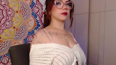 Snapshot of gabb__yy chatting on October 22, 11:04 pm online show from October 22, 11:04 pm