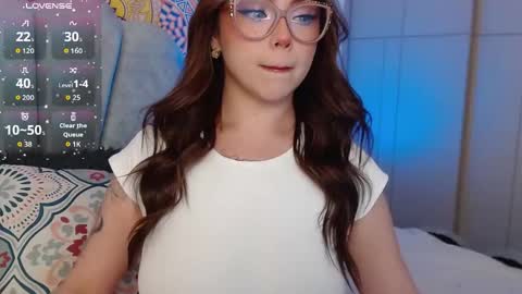 Snapshot of gabb__yy chatting on December 5, 6:33 am online show from December 5, 6:33 am