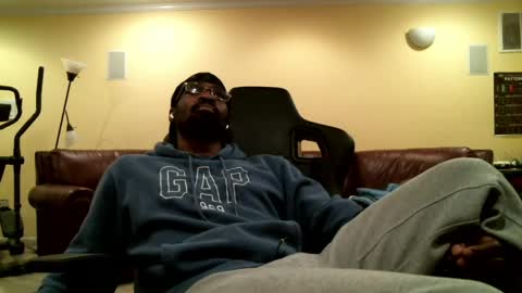 James online show from May 3, 4:18 am