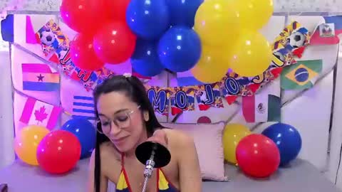 gabbieskinny online show from June 21, 1:41 am