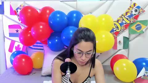 gabbieskinny online show from June 24, 2:49 pm