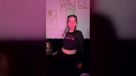 Snapshot of gabbivtate chatting on April 19, 2:00 am Gabbi Von Tate online show from April 19, 2:00 am