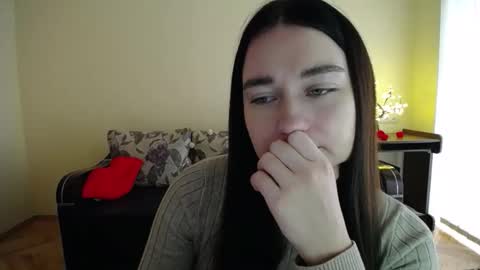 Jaklin online show from December 2, 9:25 am