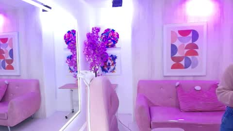 gabby_evanns online show from March 5, 12:23 pm