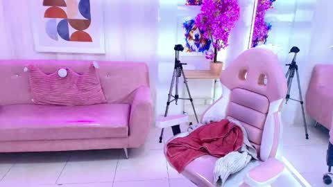 gabby_evanns online show from April 30, 8:57 pm