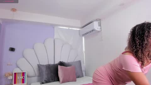 Gaby Fox online show from April 1, 9:23 pm