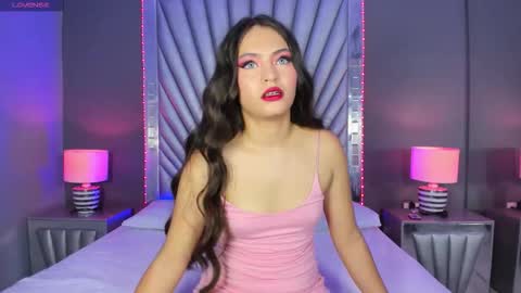 Snapshot of gabbybale chatting on October 6, 11:40 am Gabbybale online show from October 6, 11:40 am