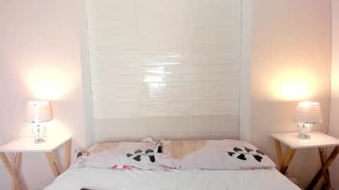  Gabby  online show from March 22, 5:33 am