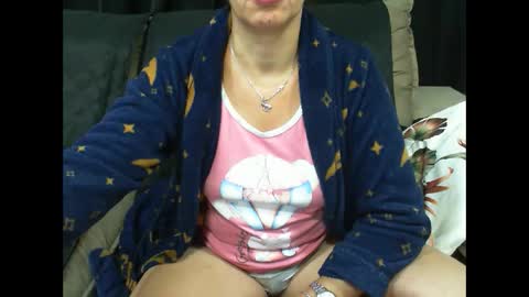 Snapshot of gabibrasil chatting on December 11, 2:41 am gaby layla online show from December 11, 2:41 am