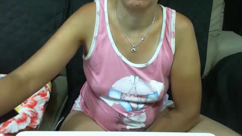 Snapshot of gabibrasil chatting on February 18, 4:58 am gaby layla online show from February 18, 4:58 am