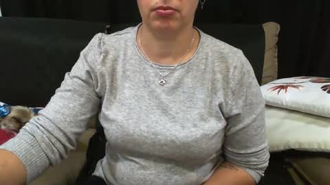 Snapshot of gabibrasil chatting on September 10, 8:31 pm gaby layla online show from September 10, 8:31 pm