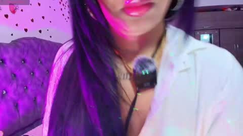 Snapshot of gabiliciouscb chatting on March 19, 9:57 am Gabi online show from March 19, 9:57 am