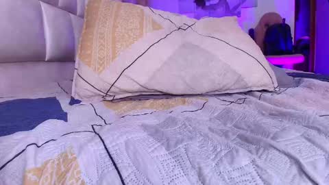 gabriela online show from September 18, 8:33 pm