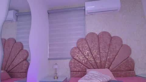 gabriela online show from May 10, 7:19 pm