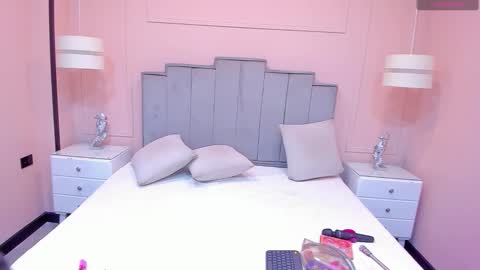   online show from October 7, 11:51 am