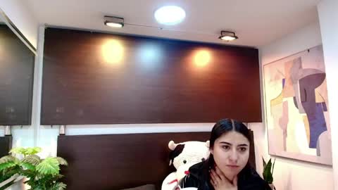 Gabby  online show from May 19, 12:44 pm