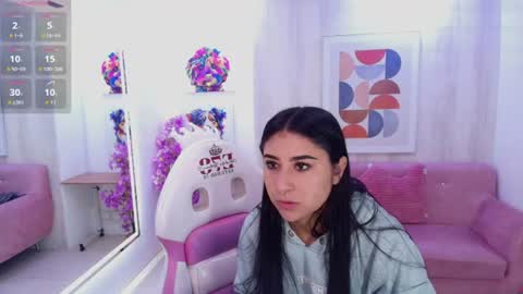 Gabby  online show from July 1, 12:40 pm