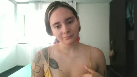 Snapshot of gabriela_miller_2 chatting on June 16, 3:47 pm Gabriela Miller online show from June 16, 3:47 pm