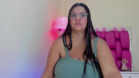 Snapshot of gabrielaa_01 chatting on December 7, 4:25 pm Gaby Im on vacation see you on November 25 online show from December 7, 4:25 pm
