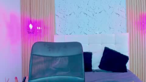 Gabriela Evans MS online show from February 12, 4:23 am