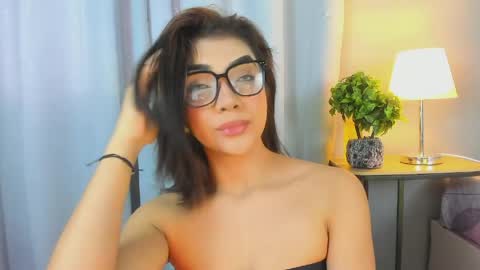Gabriela Evans MS online show from May 12, 6:38 pm