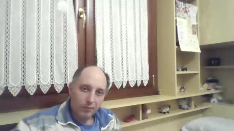 Snapshot of gabrielegr22 chatting on December 21, 9:22 pm Gabriele online show from December 21, 9:22 pm