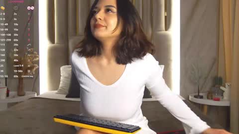 Gabriella online show from May 2, 7:02 am