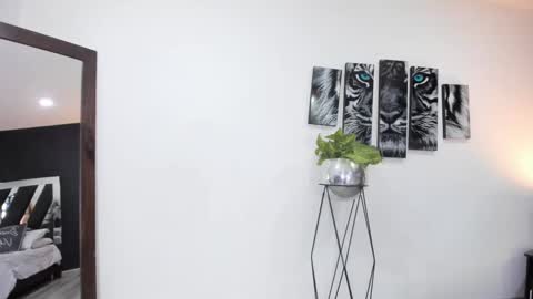 Snapshot of gabriellasmith_ chatting on October 3, 3:09 pm Gabriella Antonella online show from October 3, 3:09 pm