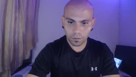 Snapshot of gabrielle_ramirez chatting on November 15, 9:43 pm Gabriel online show from November 15, 9:43 pm