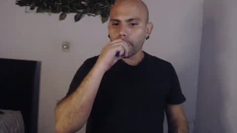 Snapshot of gabrielle_ramirez chatting on December 20, 6:53 am Gabriel online show from December 20, 6:53 am