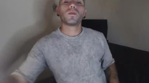 Snapshot of gabrielle_ramirez chatting on February 5, 6:18 am Gabriel online show from February 5, 6:18 am