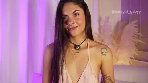 Snapshot of gaby__ferrer_ chatting on February 16, 2:24 pm GABY online show from February 16, 2:24 pm