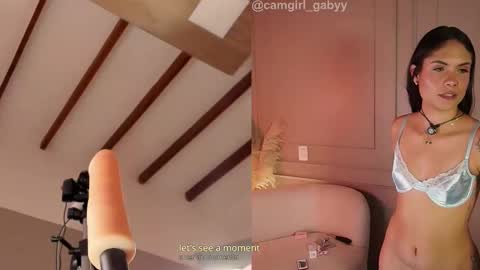 Snapshot of gaby__ferrer_ chatting on March 7, 2:58 pm GABY online show from March 7, 2:58 pm