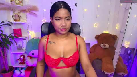 Snapshot of gaby_dams9 chatting on May 1, 8:41 am GABY online show from May 1, 8:41 am