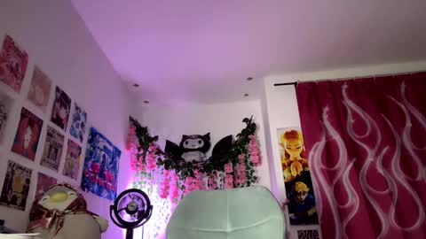 Snapshot of gaby_doll_woo chatting on March 8, 6:10 am IG gaby doll woo online show from March 8, 6:10 am