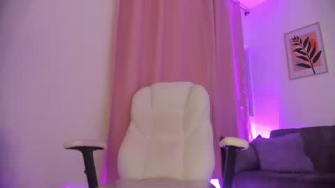 gaby online show from June 30, 1:12 pm