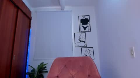    online show from March 6, 9:22 pm