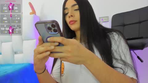 Snapshot of gaby_lovesexx chatting on March 12, 6:33 pm gaby_lovesexx online show from March 12, 6:33 pm