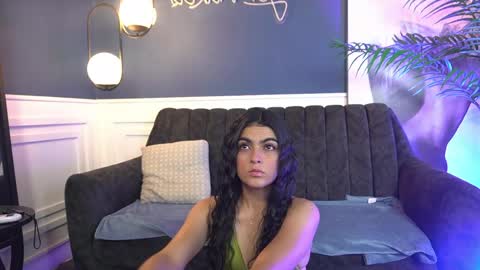 Snapshot of gaby_stoll chatting on May 20, 8:04 pm gaby_stoll online show from May 20, 8:04 pm