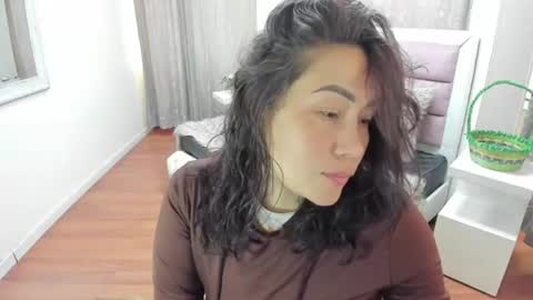 Snapshot of gaby_trent chatting on June 16, 4:42 pm gabriela online show from June 16, 4:42 pm