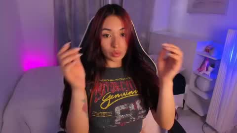 Gabriela online show from May 4, 7:10 pm