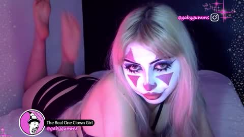 gabygumms online show from February 18, 10:39 pm