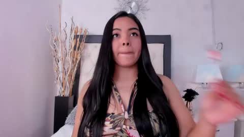 Snapshot of gabyherreraa chatting on May 12, 11:57 pm Gaby online show from May 12, 11:57 pm