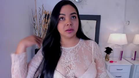 Snapshot of gabyherreraa chatting on May 19, 11:44 pm Gaby online show from May 19, 11:44 pm